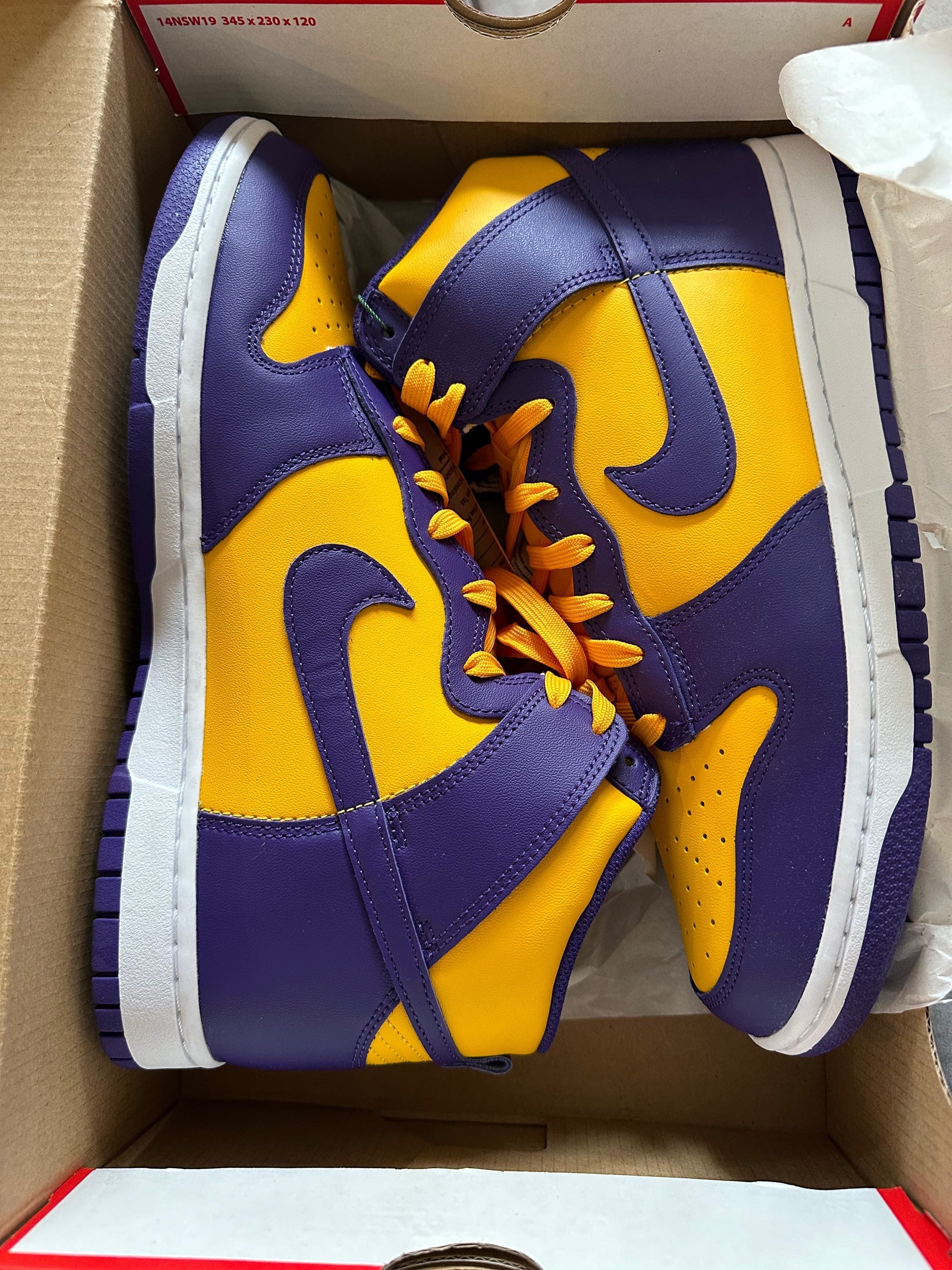 DD1399 -nike dunk hi retro image 0