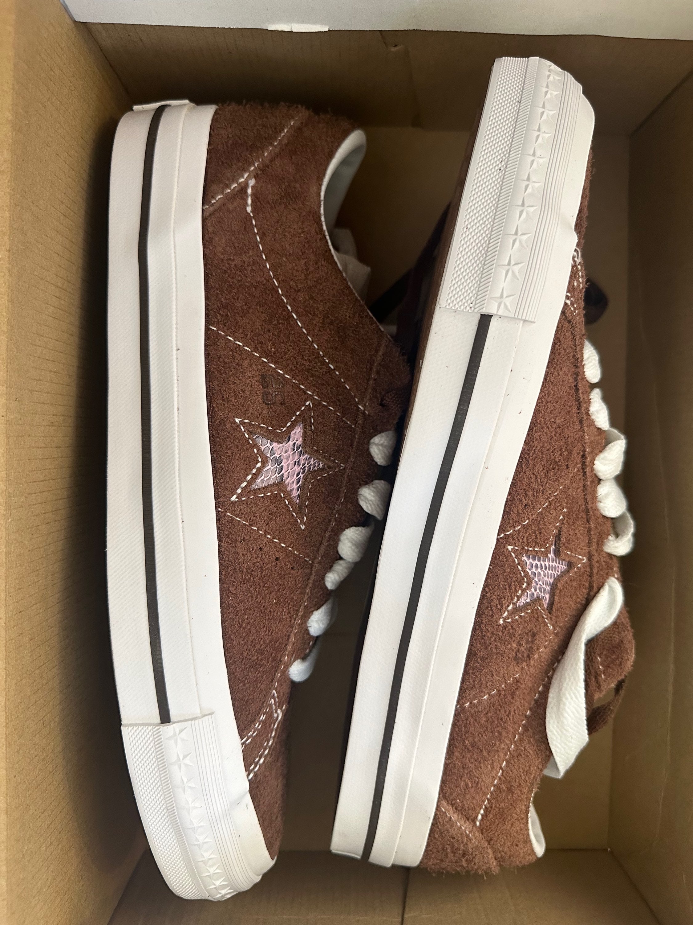 a09554c - converse image 0
