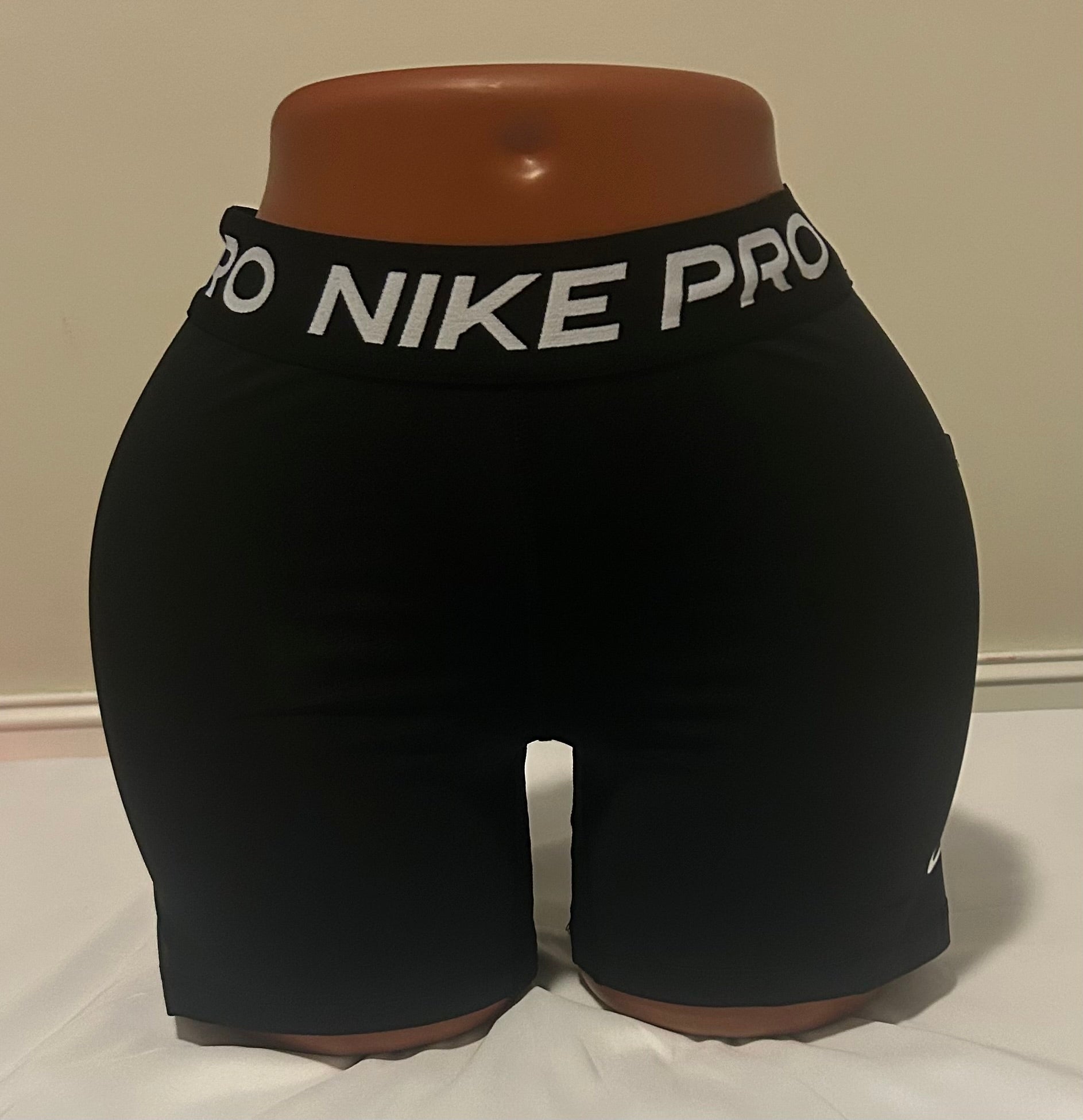 Womens Nike Pro Medium Rise 5 Inch Shorts